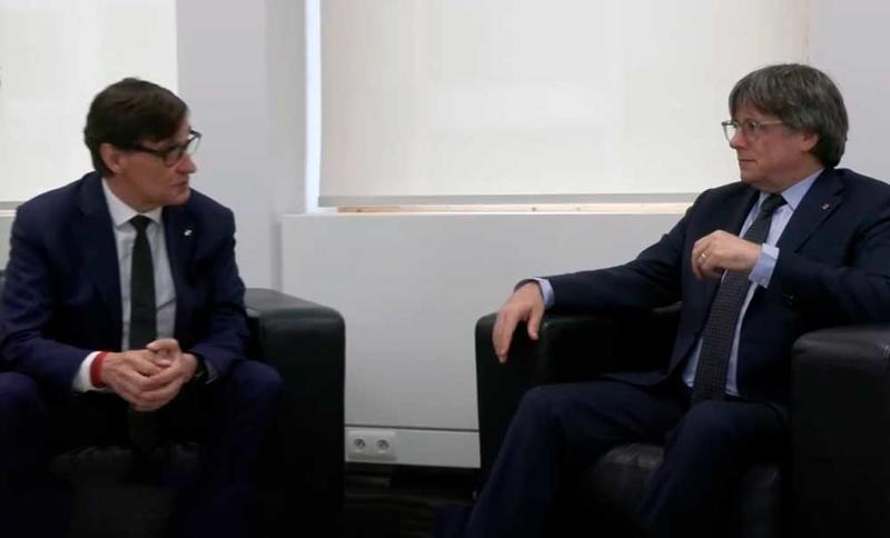 «La desvergüenza política de Illa y la claudicación ante Puigdemont»