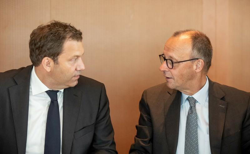 Hilflos gegenüber den Machteliten