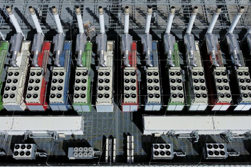 AI’s ballooning energy consumption puts spotlight on data center efficiency