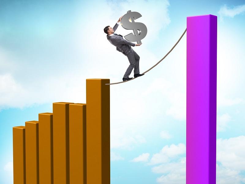Expert panel: Risk management tips during economic, geopolitical uncertainty