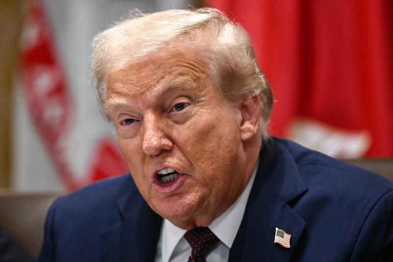 Trump Desperately Tries to Kill Petition to Release Epstein Files