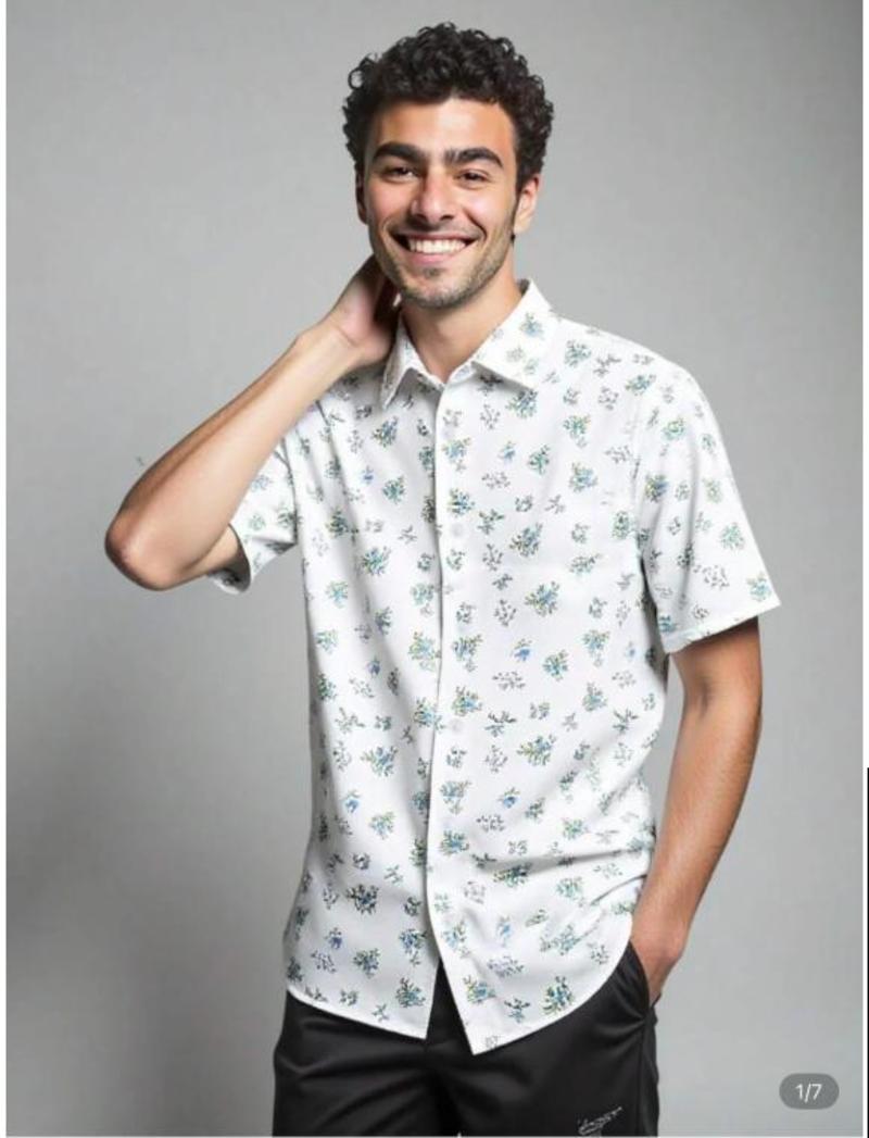 Luigi Mangione modello (a sua insaputa) per Shein. Polemiche, ma la camicia va sold out
