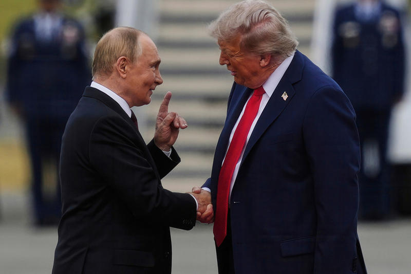 Трамп предлагал Путину встретиться с Зеленским: «Только в Москве»