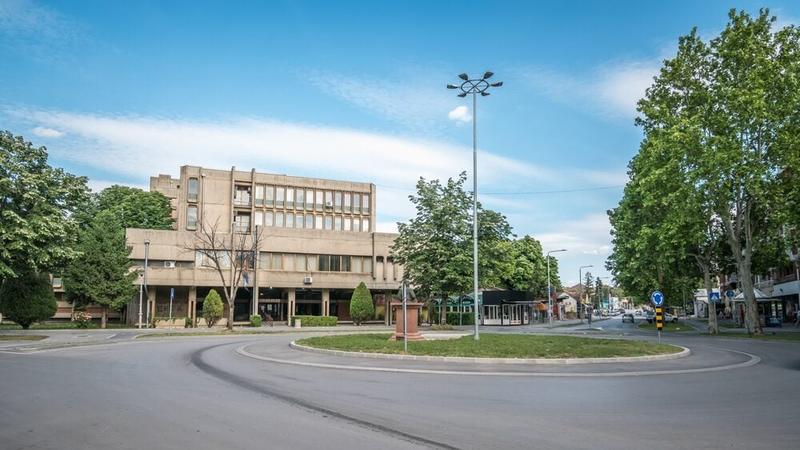 Gradonačelniče Pavloviću, rešite problem