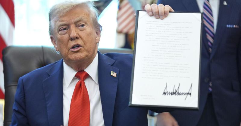 What makes Trump's power grab different? | Jonah Goldberg