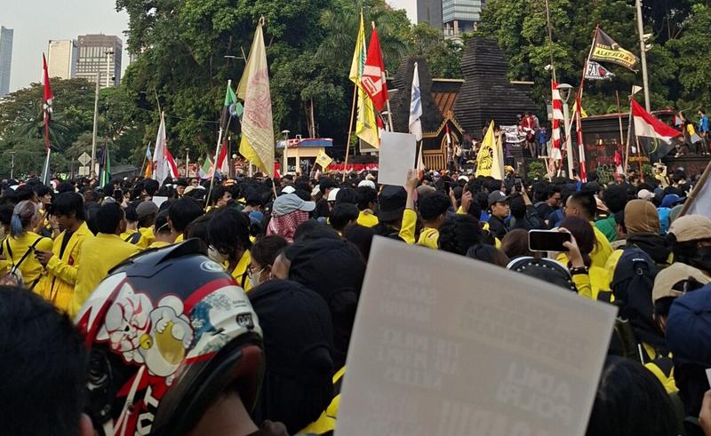 Indonesien: Polizei tötet Lieferfahrer bei heftigen Protesten