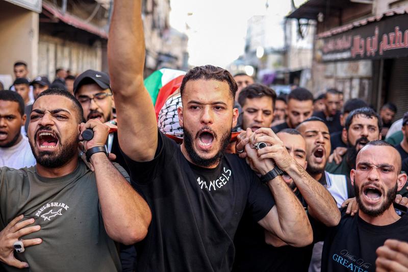 Shin Bet said to warn PA at risk of collapse; Netanyahu holds discussion on West Bank