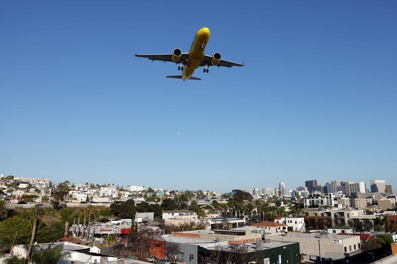 Low-cost airline to depart Bay Area in October
