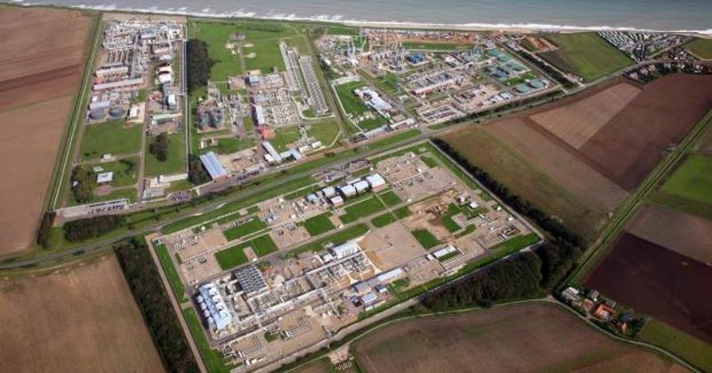 Gas terminal workers to vote on strike action