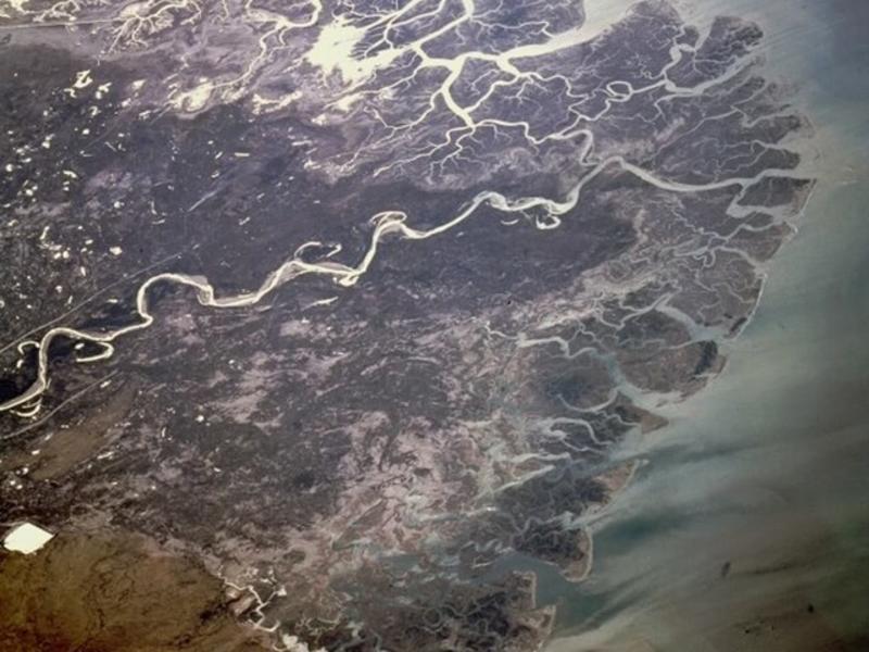 The strangulation of Indus Delta