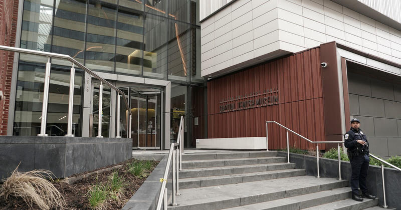 Suspect in killing of Israeli embassy staffers in Washington due in court