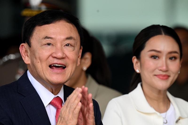 Thaksin Shinawatra Leaves Thailand As Parliament Prepares To Vote For New Prime Minister