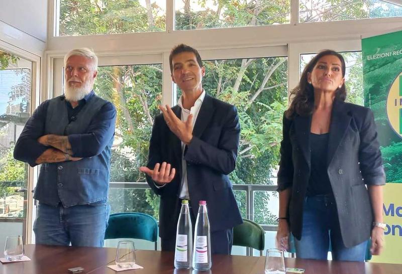 Zes, Acquaroli respinge le critiche: 