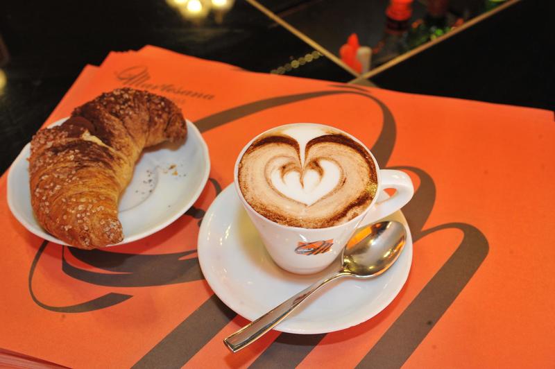 Bar e caffetterie, crescono i pagamenti digitali: +42% nel 2025