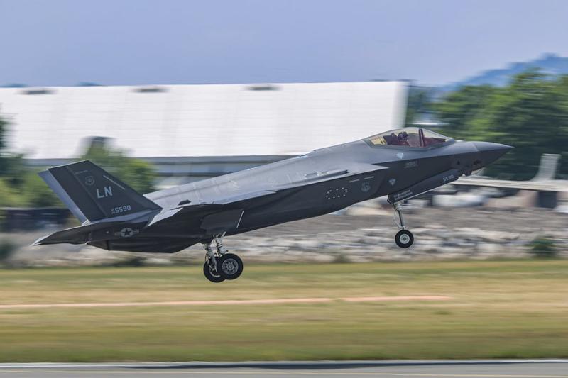Trump Is Sending Stealth Fighter Jets to Puerto Rico Now