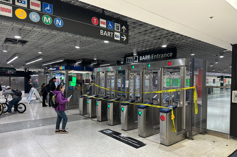BART resumes full service, ending lengthy shutdown that stranded riders