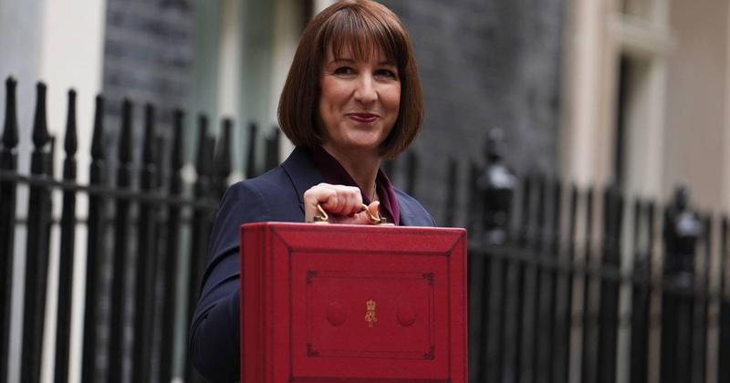 Rachel Reeves needs to encourage UK firms to release £800bn in cash reserves