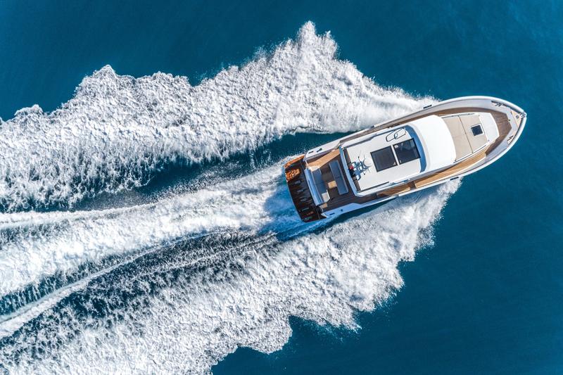 Brand New $1 Million Yacht Sinks Seconds After Hitting the Water for the First Time, Video Shows