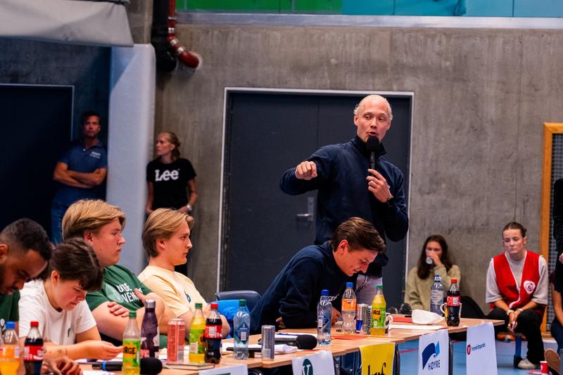 Kan guttastemningen redde borgerlig seier?
