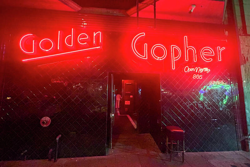 Swifties keep showing up at this historic LA dive bar