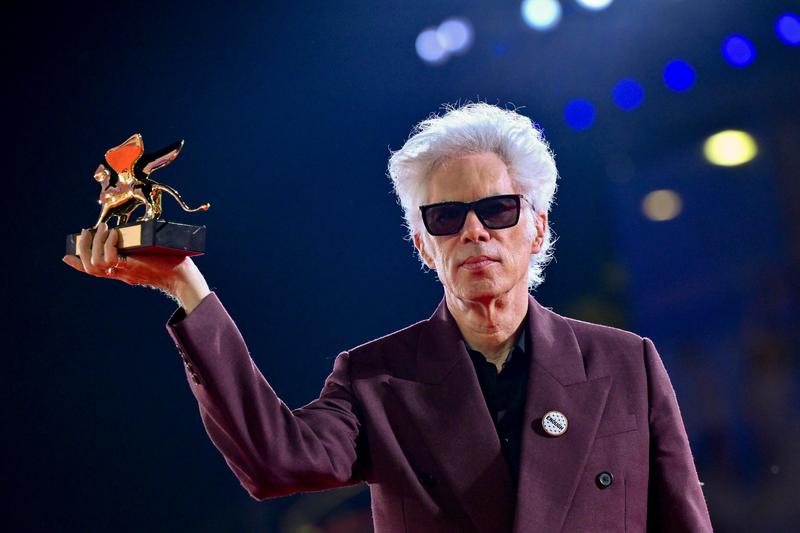 Festival di Venezia, Jim Jarmusch è il Leone d’Oro. Ma la Mostra si emoziona per Gaza /