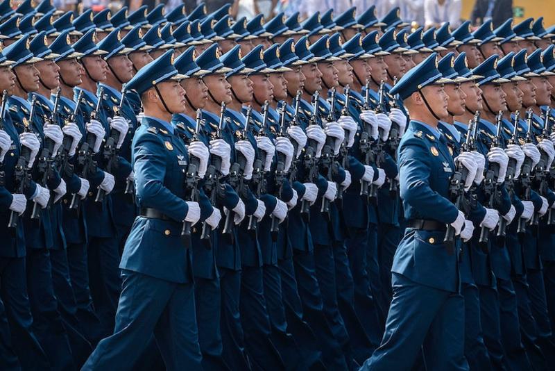 Démonstration de force de la Chine: on respire par le nez!