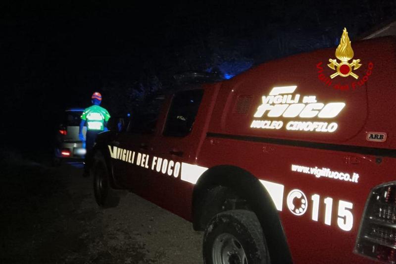 Aiuta un amico rimasto a piedi con la moto: trovato morto