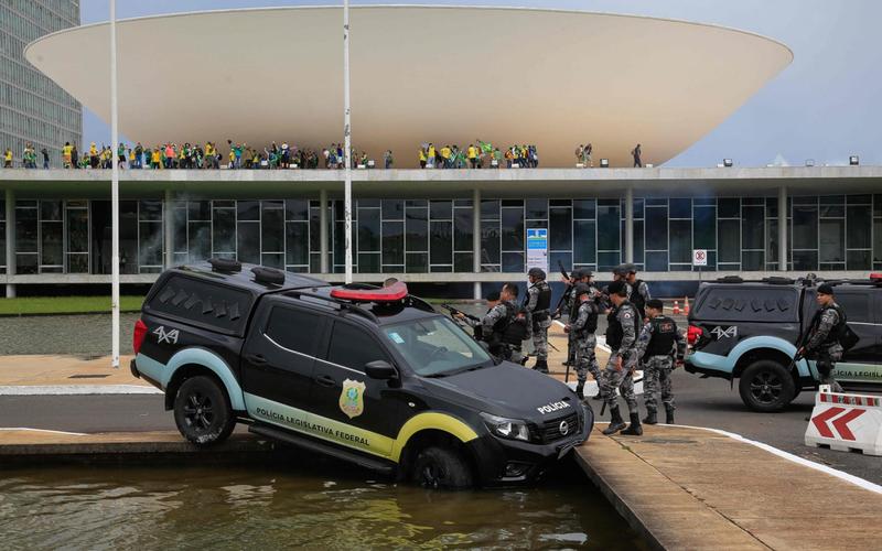 As pistas falsas no debate da anistia