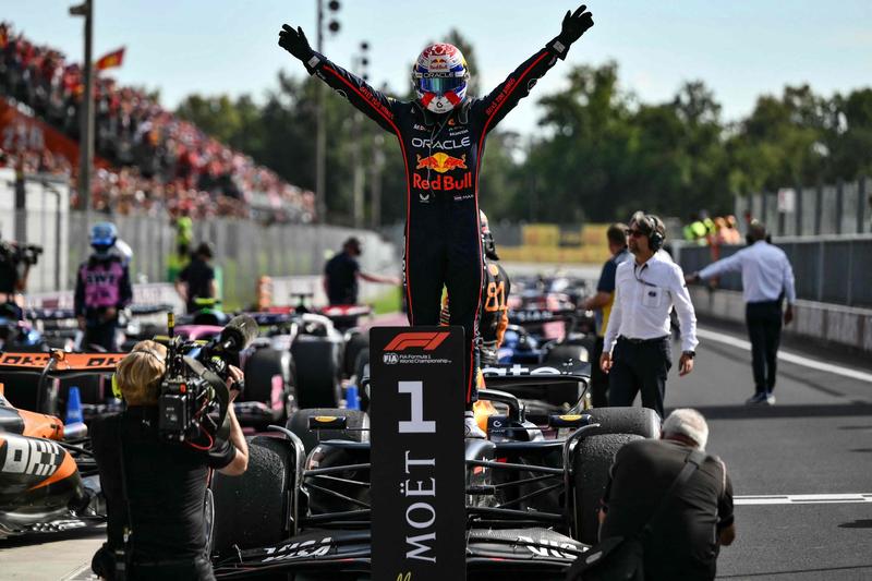 Verstappen domina a Monza, Norris e Piastri sul podio. Leclerc quarto /