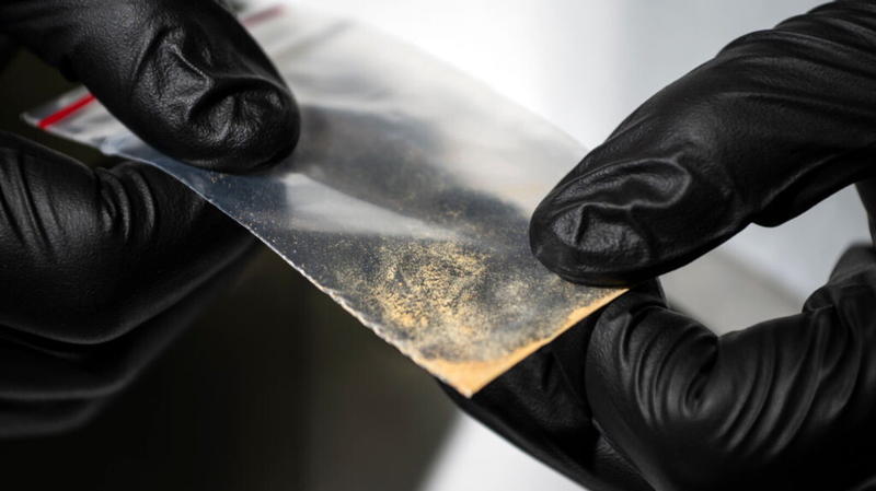 Nuove droghe sintetiche molto pericolose sbarcano in Europa: il nitazene