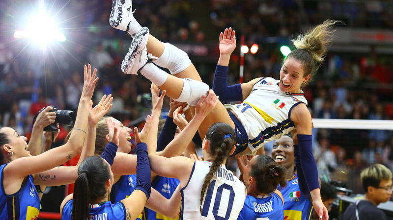 La pallavolo femminile riscrive la storia degli sport di squadra