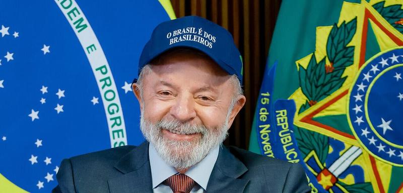 Lula aposta em classes médias e trabalhadoras contra ofensiva pela anistia