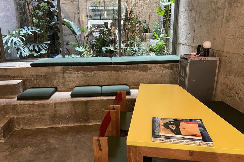 Cafeteria para amantes de corrida tem até sauna e chuveirão em SP