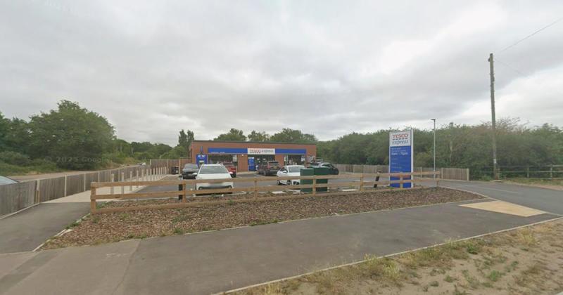 Sledgehammer-wielding thieves steal tills and meat during late-night raid