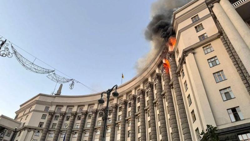 Rusija gađala sedište ukrajinske vlade, Tramp zove evropske lidere na razgovor