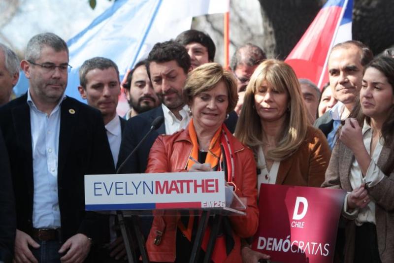 Giro en su campaña: la apuesta final de Evelyn