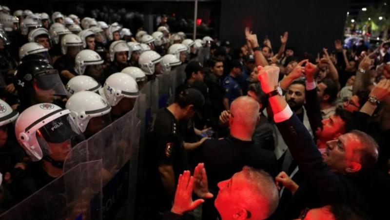 Demokrasi mi, kayyım mı?