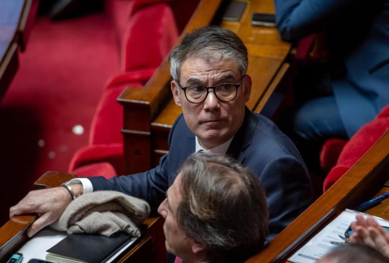 In Francia è l’ora dell’incertezza. Gli scenari: decisivi i socialisti /