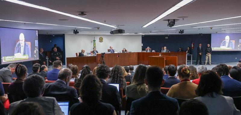 STF encara o maior julgamento do século XXI no Brasil, com o golpe no banco dos réus