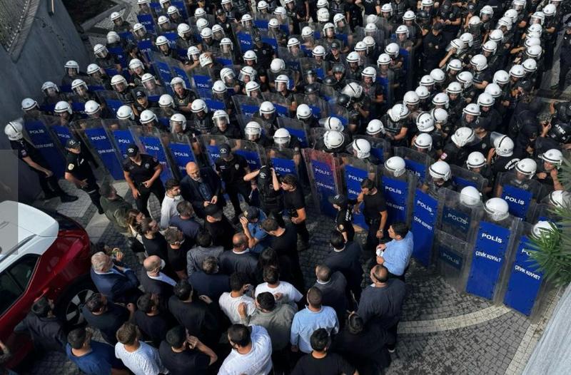 O Tek Parti Rejimi 4 Yıl Dayanmıştı; Bu Tek Parti Rejimi Kaç Yıl Dayanır?