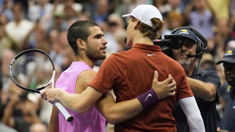 Alcaraz, il suo tennis è più bello da vedere ma non è per questo che vince. E a Sinner non servono rivoluzioni