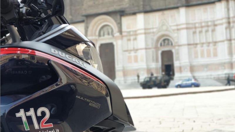 San Petronio a ‘luci rosse’: fanno sesso sul sagrato