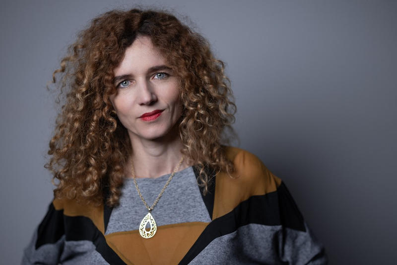 Ève Szeftel : 