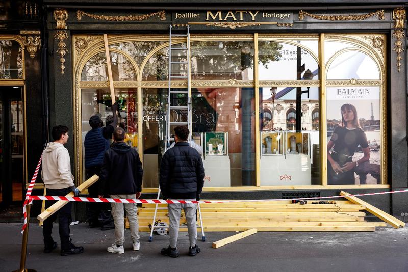Darnis e il futuro della Francia: “Il peso delle ali estreme e le infiltrazioni russe a Parigi”