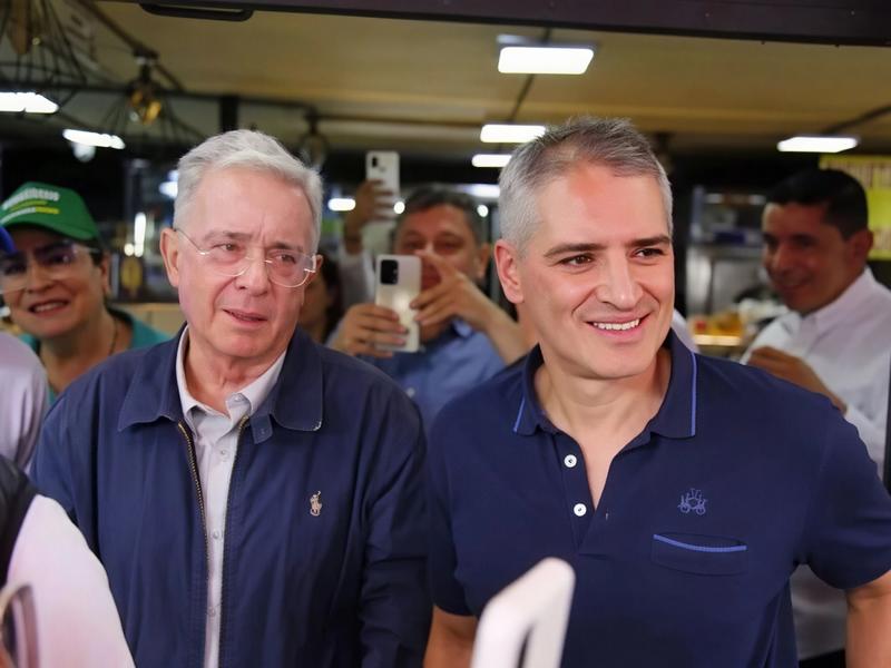 El golpe de Uribe a su propio gobernador: así se hundió el referendo de Rendón