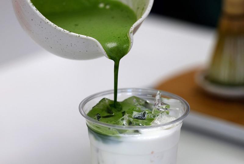 Matcha unter Verdacht: Verursacht das Trendgetränk Haarausfall?