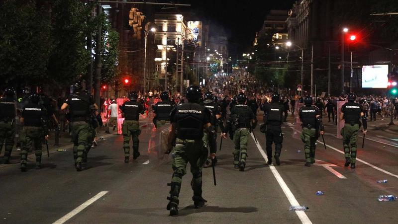 Ne vrede policijska brutalnost, masovni otkazi, tabloidna histerija: Bole, nanose štetu, ali ne postižu cilj