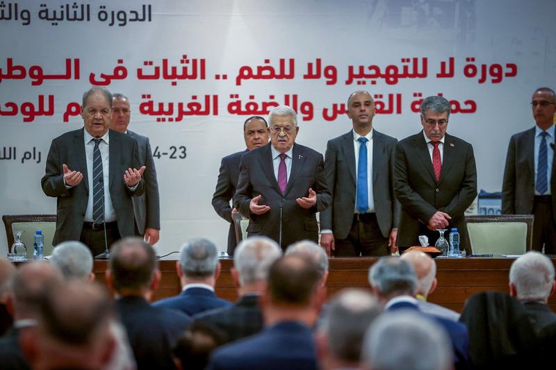 School delayed and wages unpaid, Palestinian Authority faces deep economic crisis