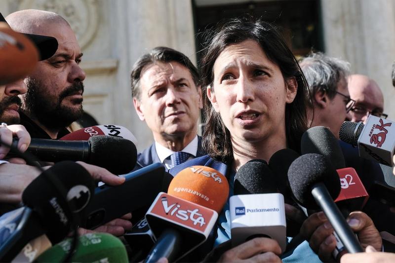 Schlein non si illuda: Giuseppe Conte vuole essere il candidato premier