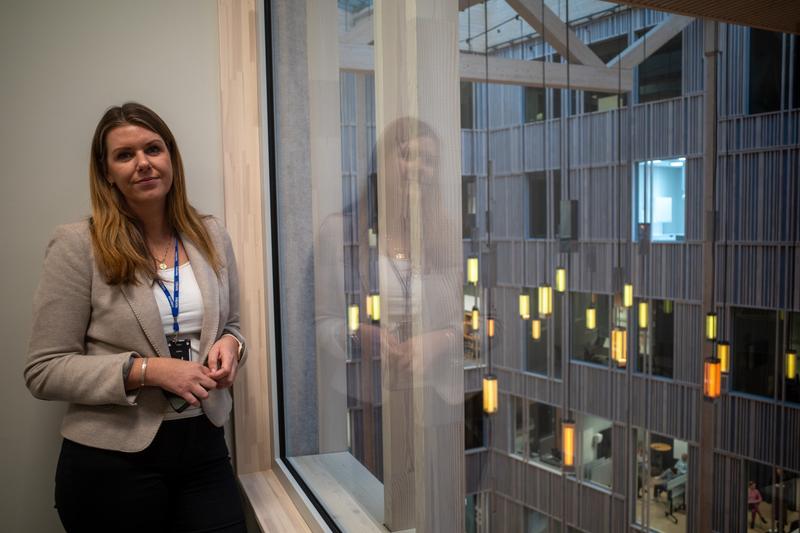 Slår et slag for ukelønn